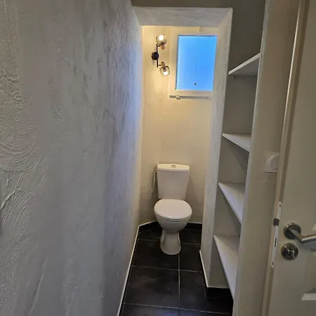 55 M2 Avec Terrasse, Clim, Wifi, Netflix, Bureau Avignon