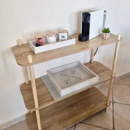 55 M2 Avec Terrasse, Clim, Wifi, Netflix, Bureau Avignon